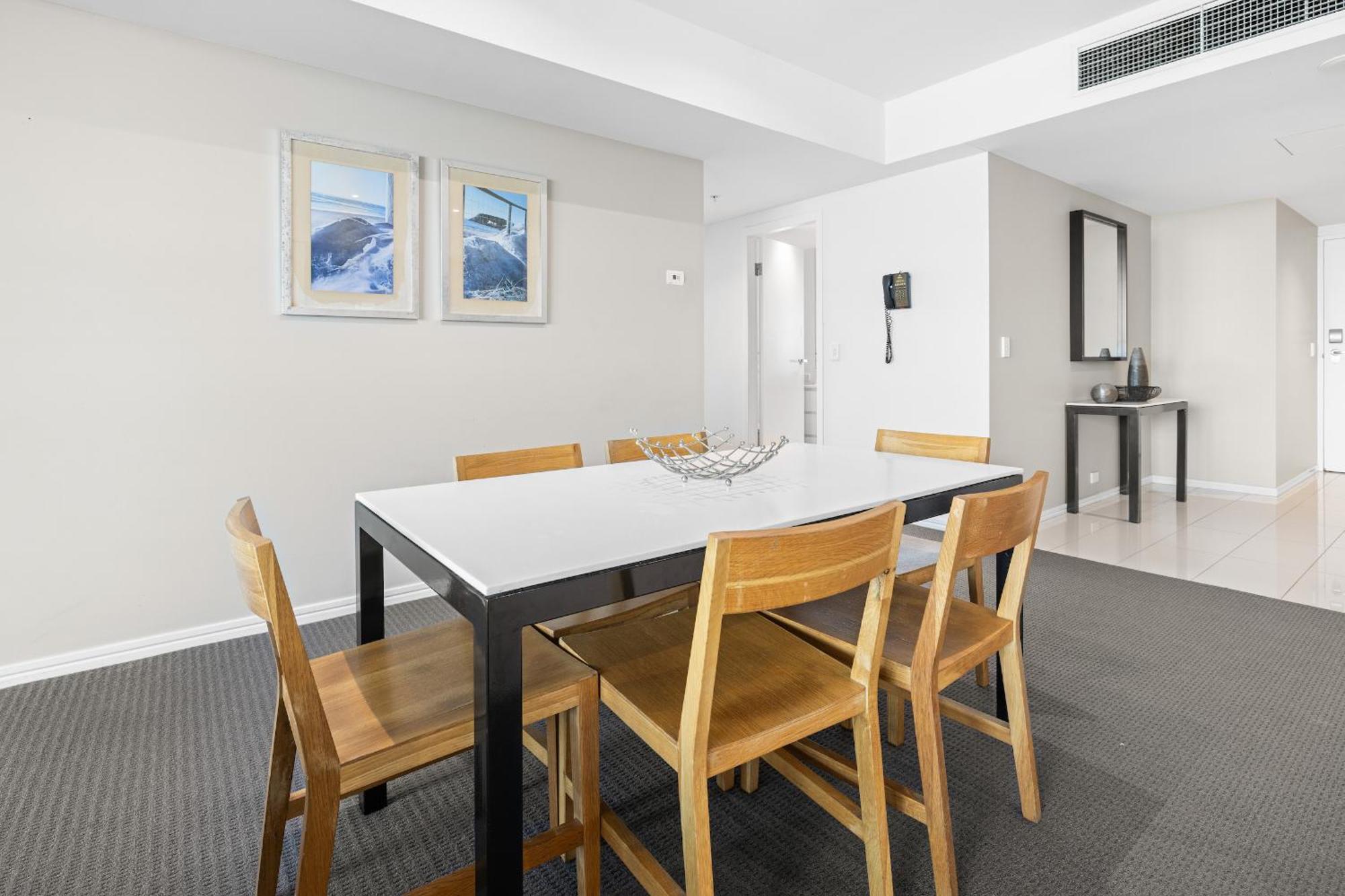 H-Residences Private Apartments - Hosted By Coastal Letting Гоулд Коуст Екстериор снимка
