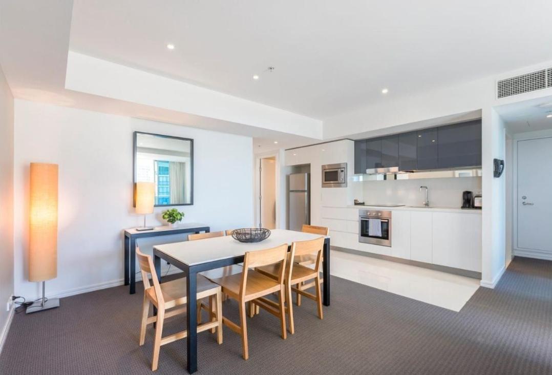 H-Residences Private Apartments - Hosted By Coastal Letting Гоулд Коуст Екстериор снимка