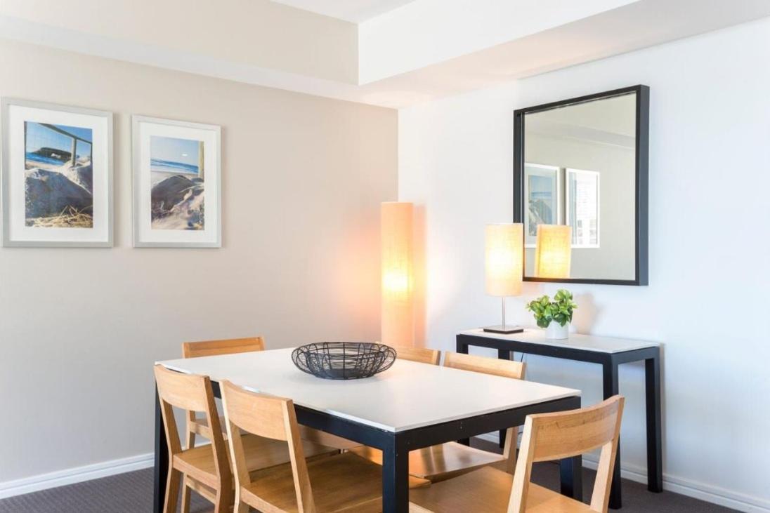 H-Residences Private Apartments - Hosted By Coastal Letting Гоулд Коуст Екстериор снимка
