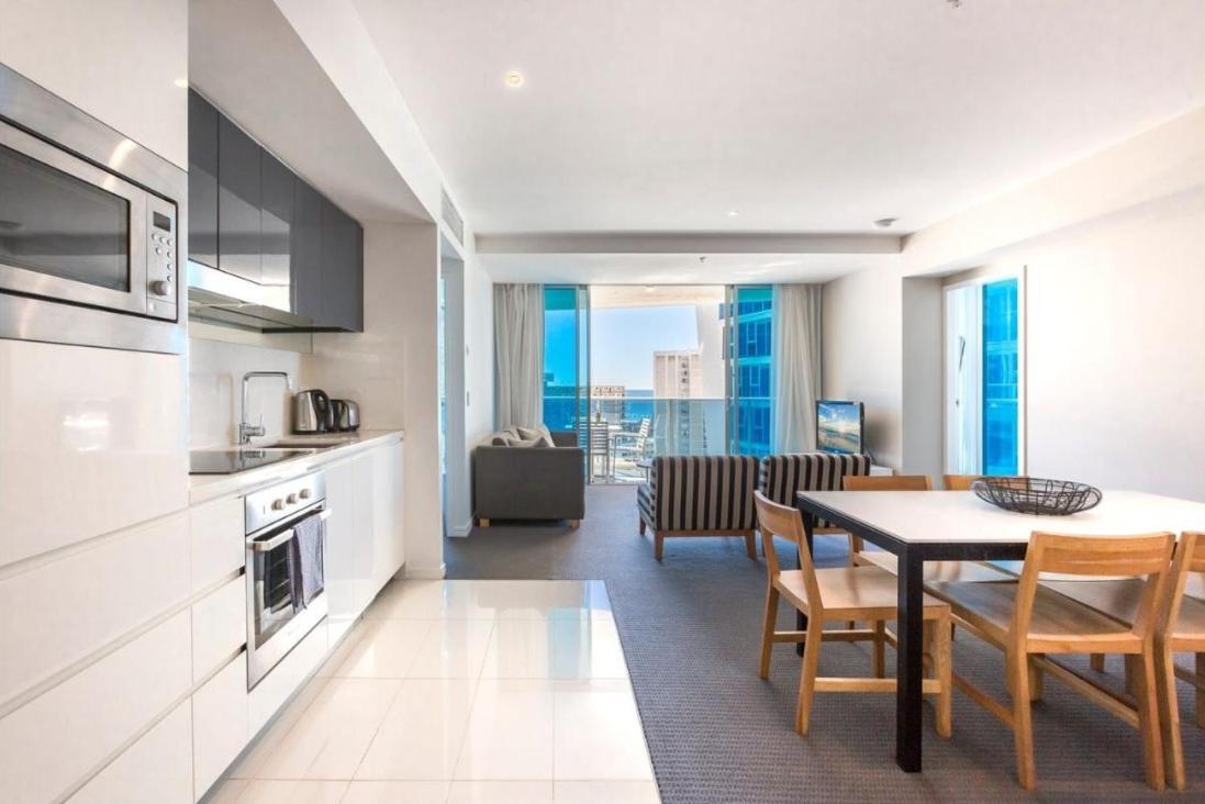 H-Residences Private Apartments - Hosted By Coastal Letting Гоулд Коуст Екстериор снимка